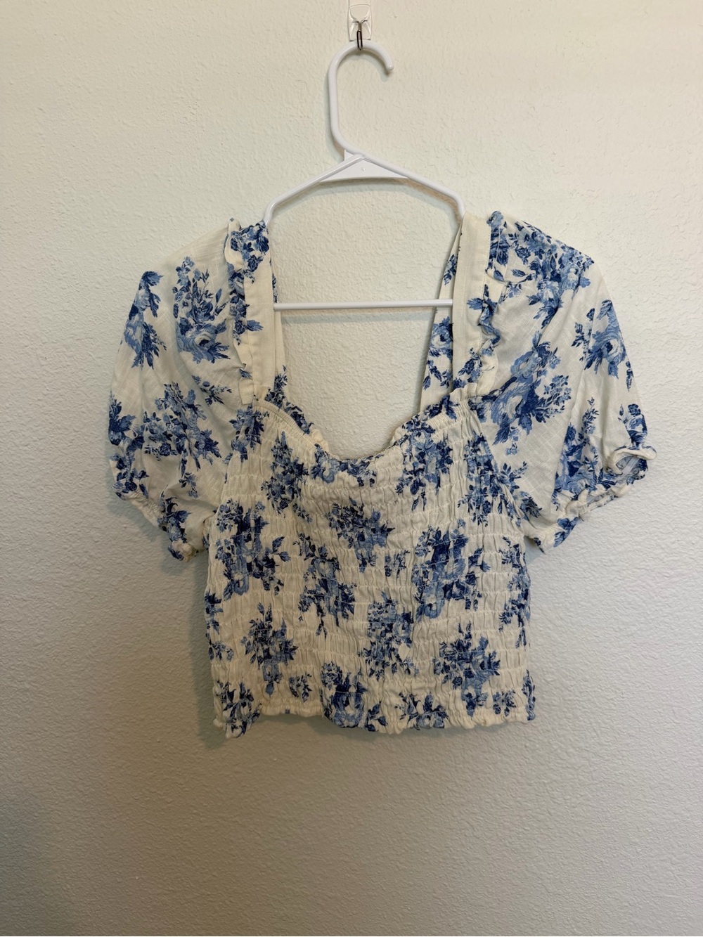 Blue Floral Puff Sleeve Square Neck Top - Picture 2 of 3
